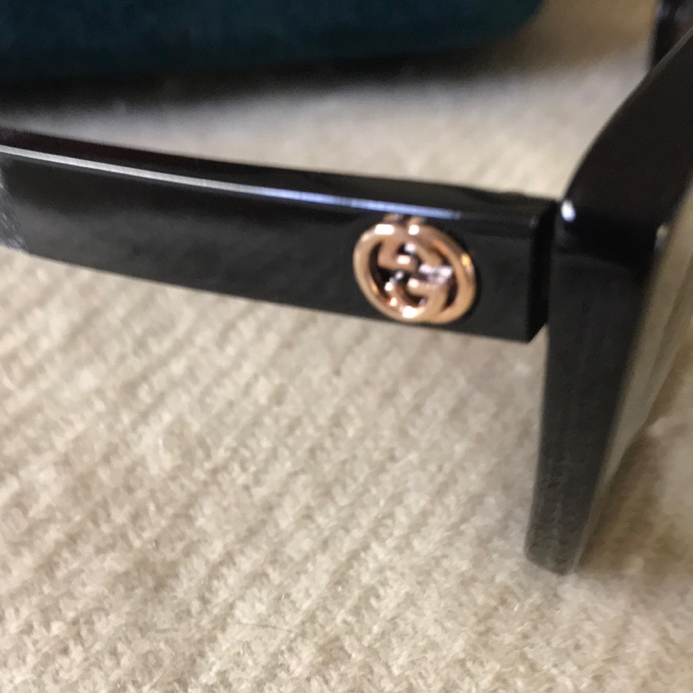 Gucci sunglasses - Picture 2 of 5